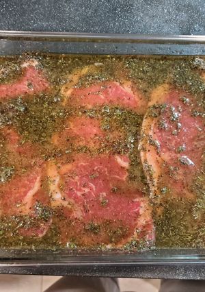A picture of Steak Marinade Basil.
