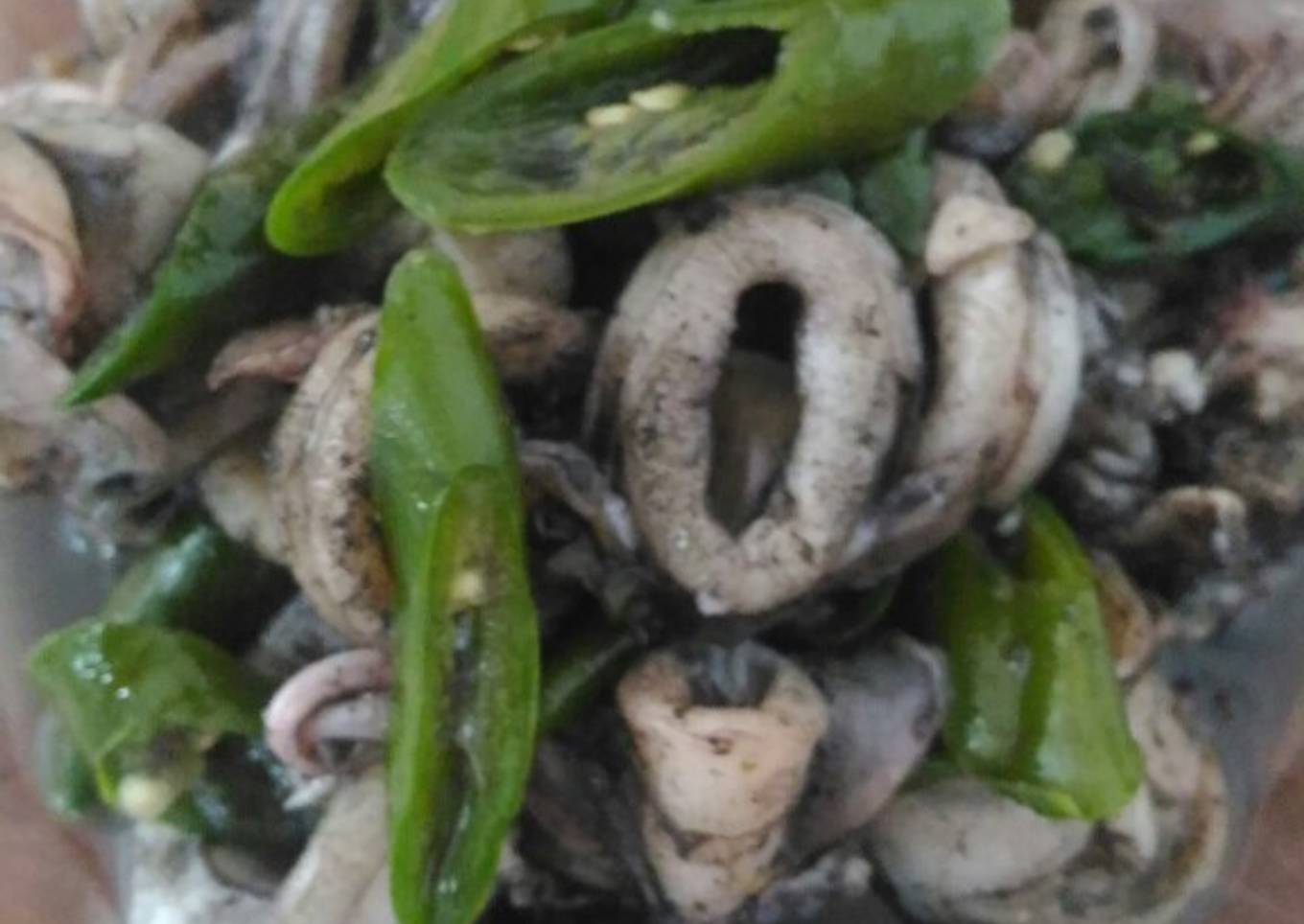 Cumi hitam manis pedas