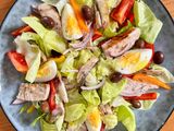 Salade Niçoise au Thon et Anchois Grillés