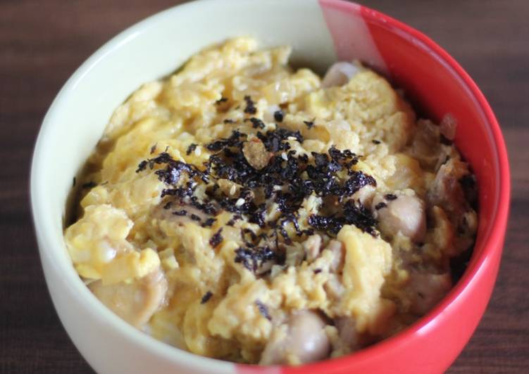 Macam macam Memasak Oyakodon | Chicken and Egg Rice Bowl (親子丼) yang Lezat Sekali
