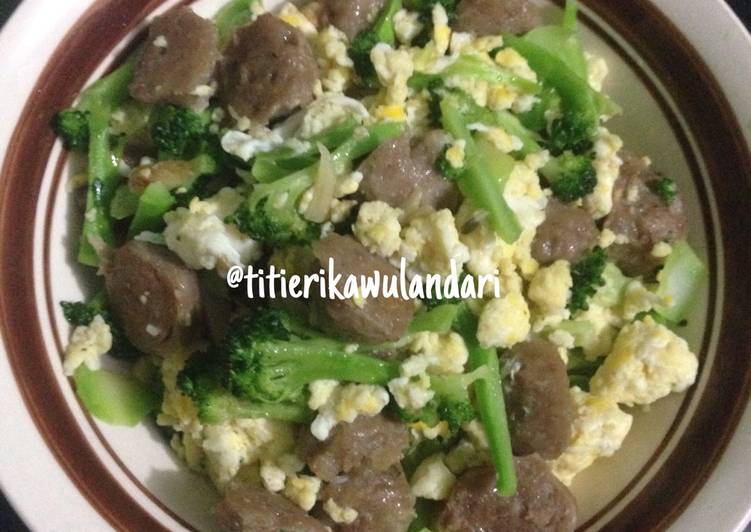 Tumis Brokoli Telur Bakso 💚