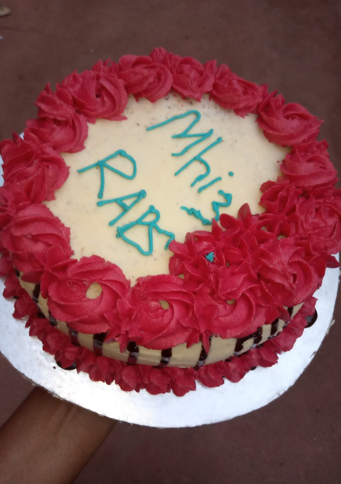A picture of Butter icing.