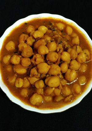 A picture of Iron rich Chana Masala.