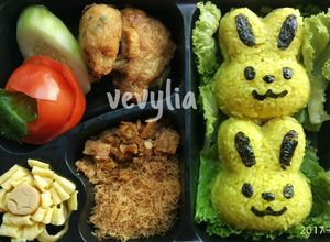 Foto resep Yellow rice bento (bento nasi kuning)