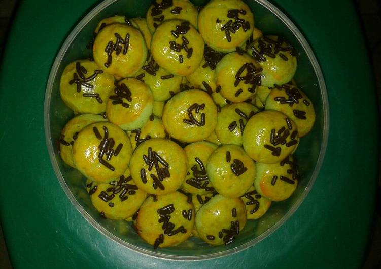 Nastar pandan isi coklat ala ala