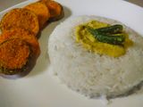 हिरवी मिरची कुवल              बरोबर वांगी- बटाटा काप