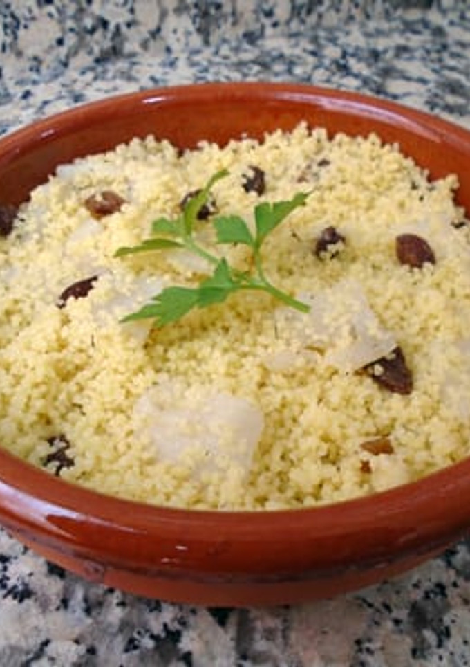 Una foto de Ensalada de cuscús con bacalao ahumado