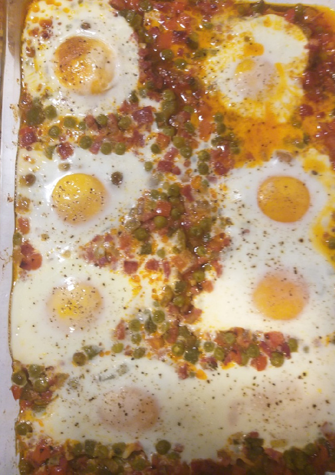 Una foto de Huevos a la flamenca