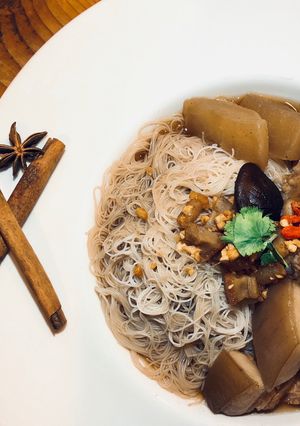 รูปของ หมูตุ๋นรักหมุนติ้ว (อร่อยจนผีอาม่าโกรธ) อร่อยมากเพราะอาม่าตายก่อนที่จะได้กิน