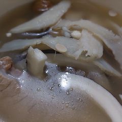 A picture of Chinese Sea Coconut Pork Bone Soup 海底椰豬骨湯.