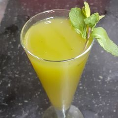 A picture of મીન્ટી લેમનેડ.