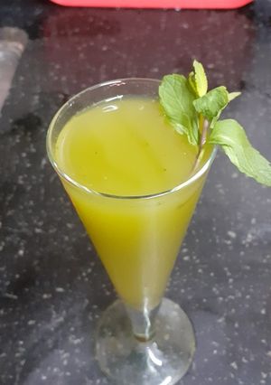 A picture of મીન્ટી લેમનેડ.