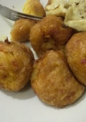 A picture of Irish potato balls.