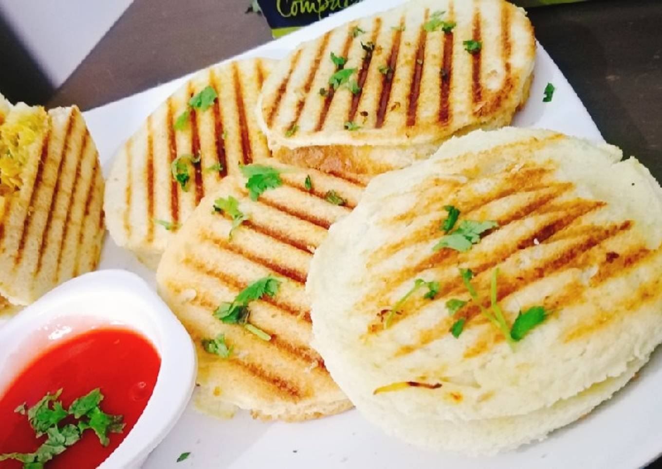 Grilled chicken shawarma bread