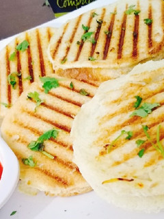 A picture of Grilled chicken shawarma bread.