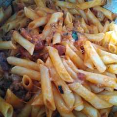 Foto principal de Macarrones con tomate y queso