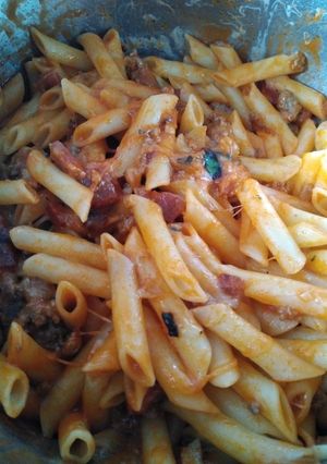 Una foto de Macarrones con tomate y queso