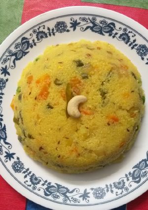 A picture of Vegetable wheat rava upma.