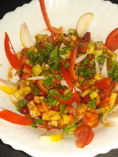 ગ્રીન સલાટ (Green Salad Recipe In Gujarati) રેસીપી મુખ્ય ફોટો