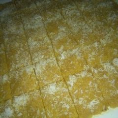 Besan ki burfi A picture of Besan ki burfi.