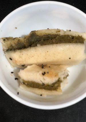 A picture of Semolina Sandwich Dhokla.