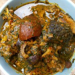 A picture of Banga with atama leaves.