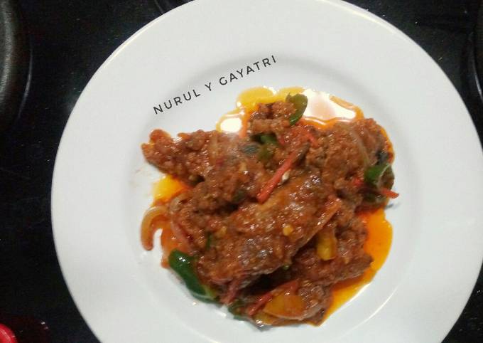 Standar Bagaimana cara bikin Makarel tumis cabe ijo dijamin gurih