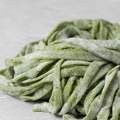 A picture of Spinach Fettuccine.