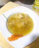Pollo en salsa de cebolla