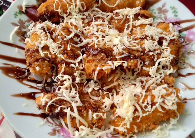6. Pisang Nugget Coklat Keju