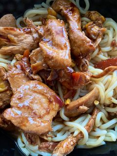 Φωτογραφία της συνταγής Noodles 🍜 με κοτόπουλο