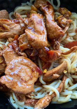Φωτογραφία της συνταγής Noodles 🍜 με κοτόπουλο