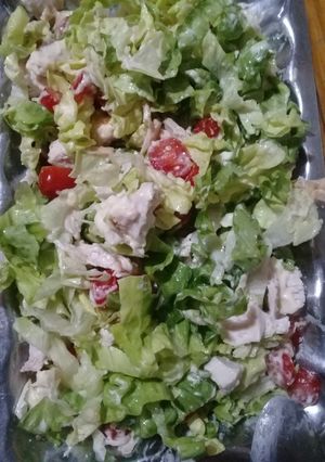 Una foto de Ensalada de pollo reciclado