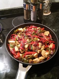 Una foto de Burritos/Fajitas/Tacos de pollo y verduras