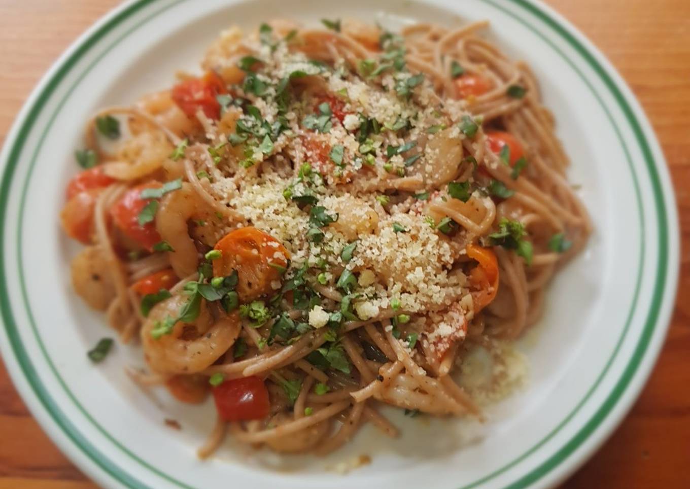 Spaghetti Bruschetta con camarones