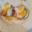 Rösti de papas con huevos escaldados