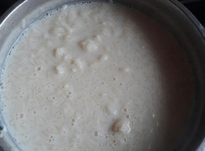 Una foto de Arroz con leche económico ❤