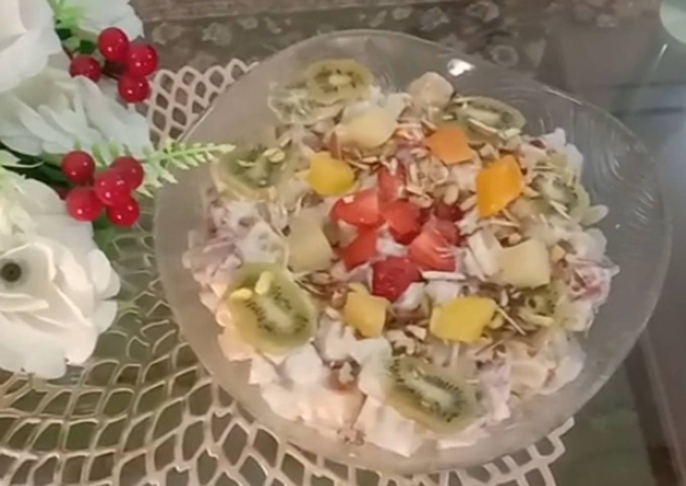 Creamy fruit chaat