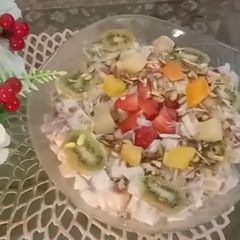 A picture of Creamy fruit chaat.