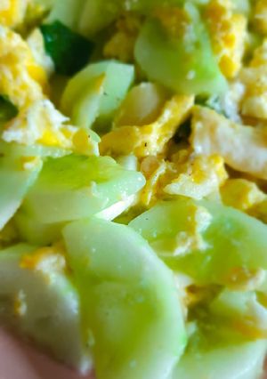 Foto resep Sayur Mentimun Goreng