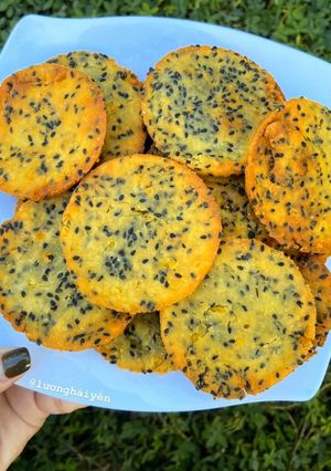 Hình của món Bánh khoai mè đenHôm nay ăn gì?Bếp nhà YEN.