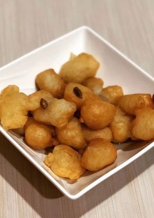 A picture of Sweet dumplings (Kaimati).