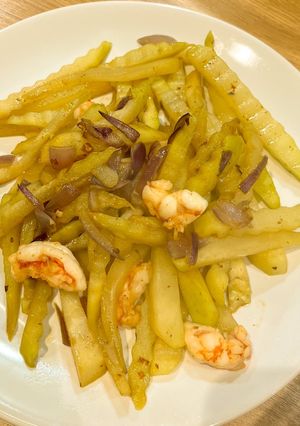 Hình của món Su su xào tôm.