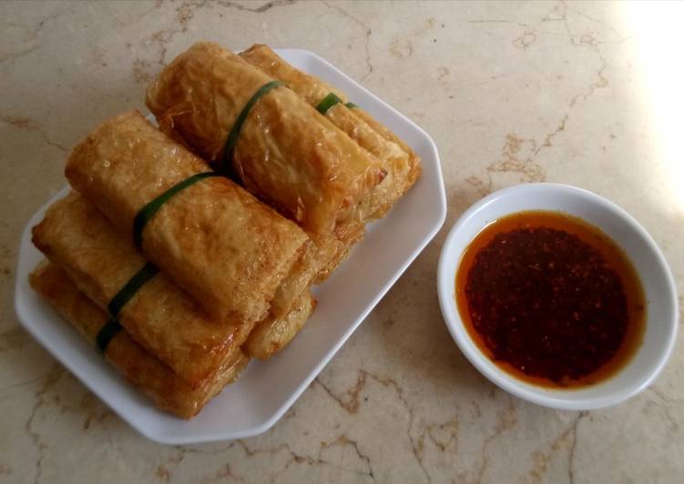 Macam macam  Dimsum Lumpia + Chilli Oil yang Bikin Ngiler