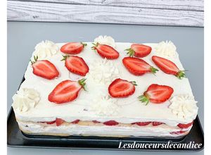 Une photo de Gâteau aux fraises sans cuisson
