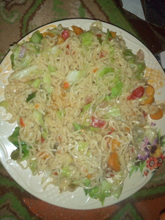 Indomie mai kayan lambu ainihin hoton girkin