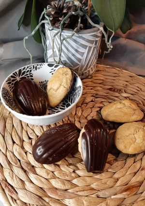 Une photo de Madeleines coque en chocolat