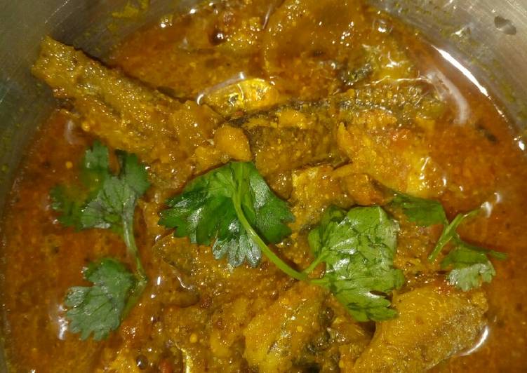 Small fish with garam masala curry