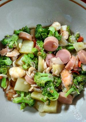 Foto resep Tumis Brokoli Udang Sederhana