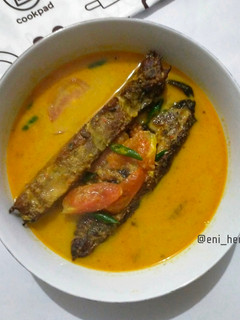 Foto resep 542. Mangut Ikan Asap (Pe dan Manyung)